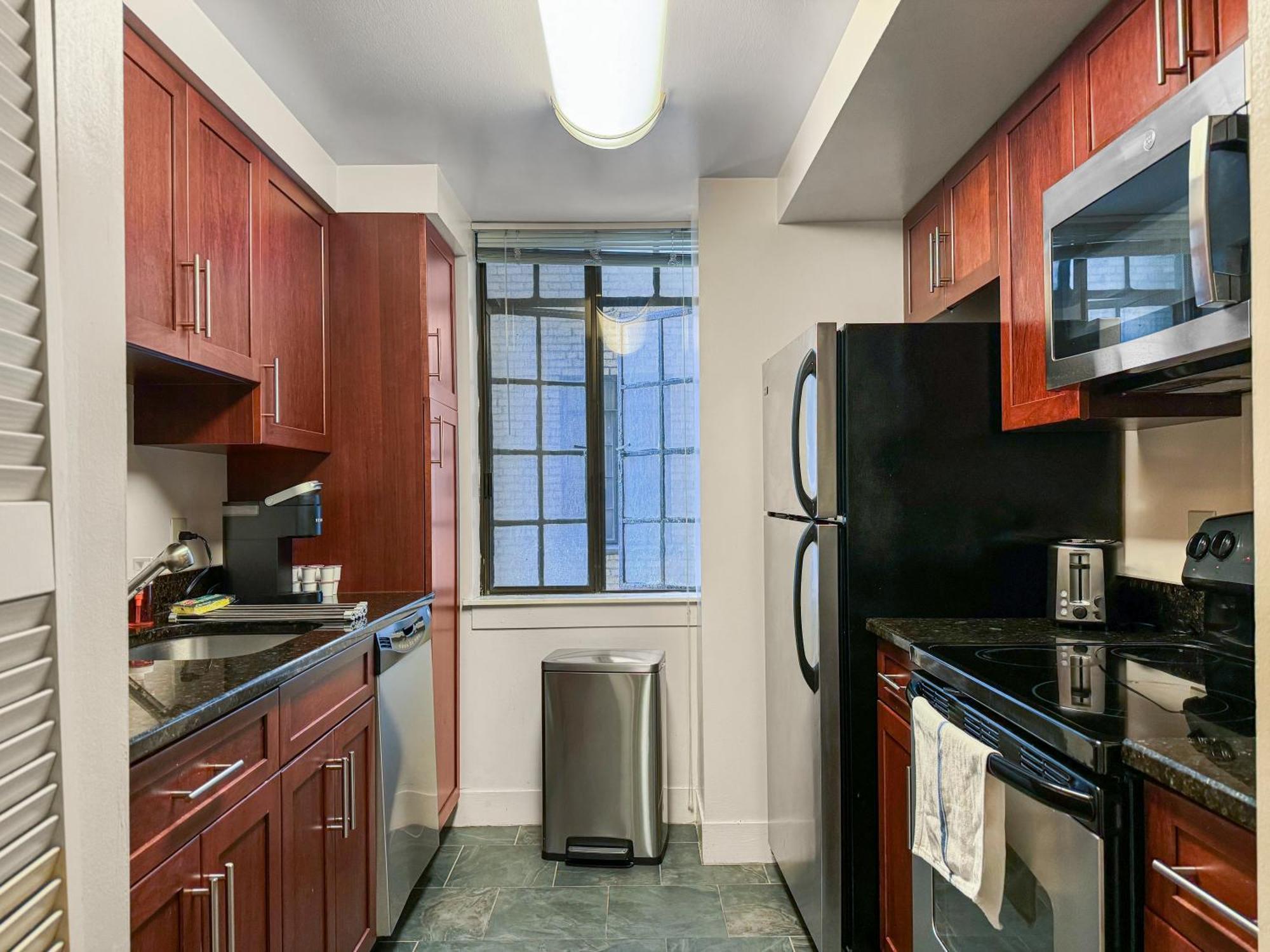 Apartment Apartmint At The Metropolitan -