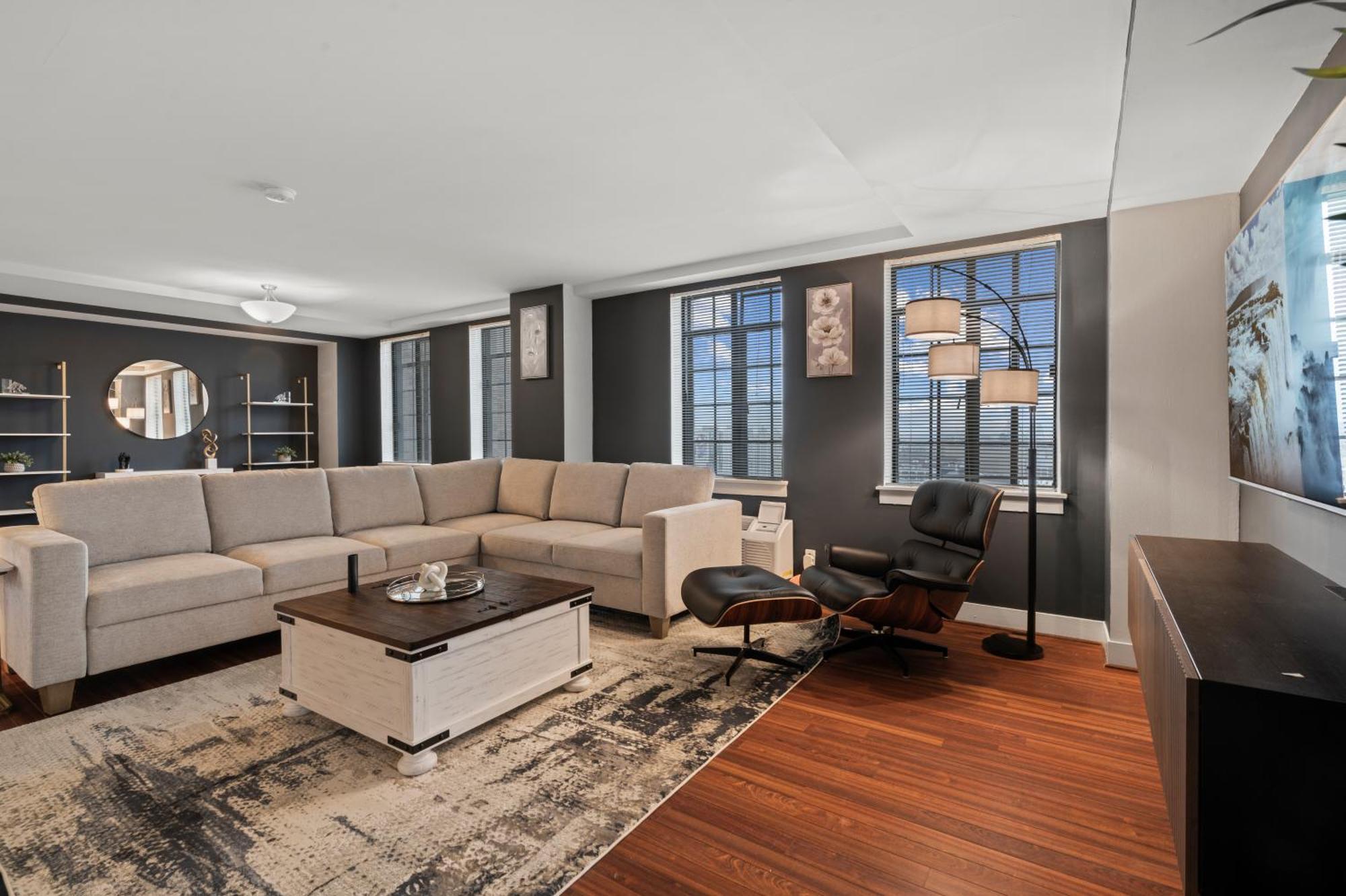 Apartment Apartmint At The Metropolitan -