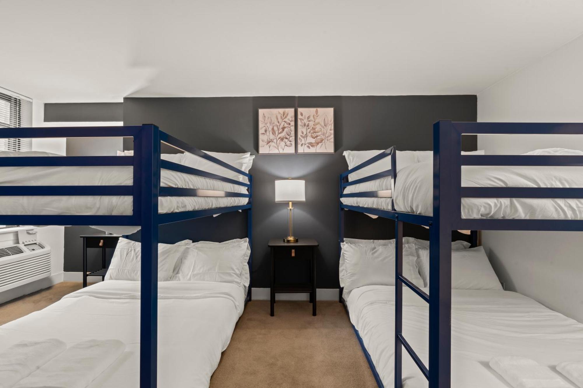 Apartment Apartmint At The Metropolitan -